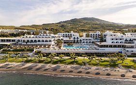 Oceanis Beach & Spa Resort